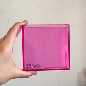 Real Techniques Makeup brush holders